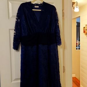 Kiyonna Screen Siren Gown in Navy